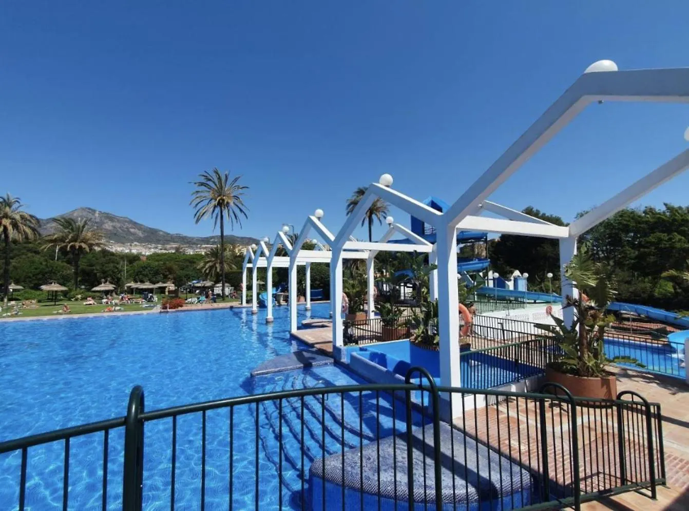 Benalbeach Playa - Parque Acuatico,, Varias Piscinas Arroyo De La Miel