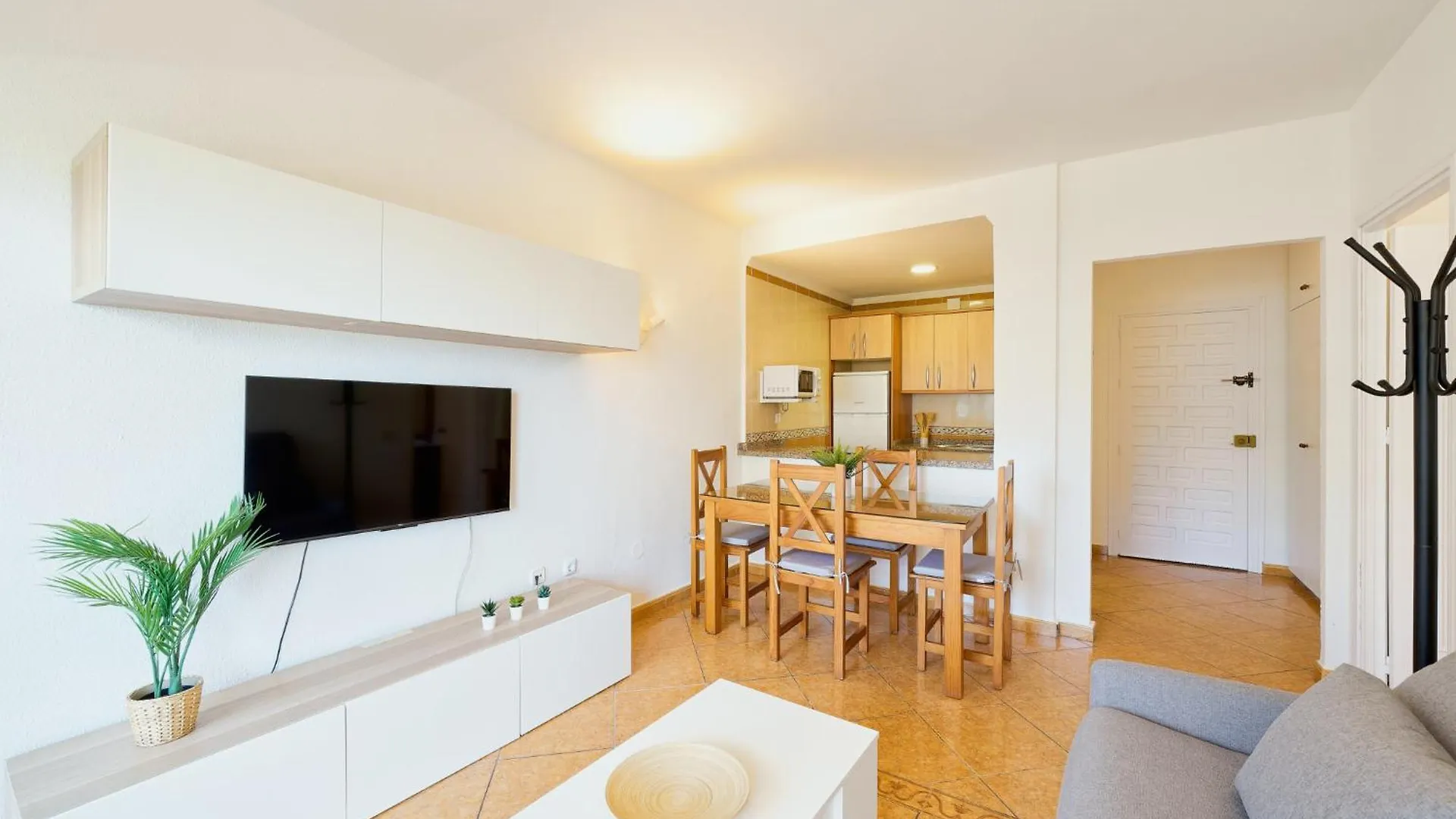 Apartment Benalbeach Playa - Parque Acuatico,, Varias Piscinas Arroyo De La Miel